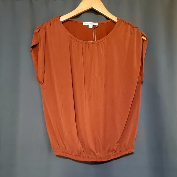 Green Envelope Burnt Orange Short Sleeve Top Size XS NWT - Picture 6 of 6